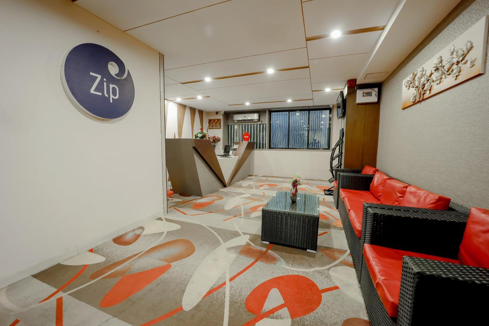 Zip By Spree Hotels Súrat Exteriér fotografie